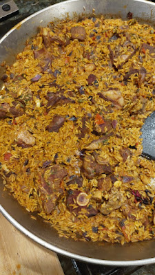 Paella, sauna dish made to share