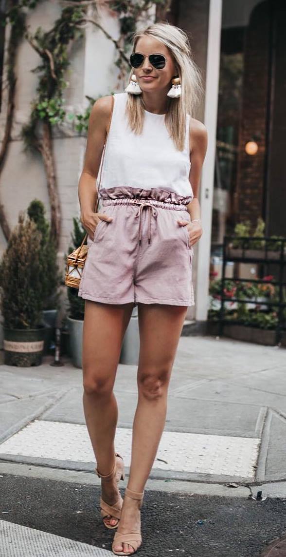 best summer outfit idea / bag + white top + blush high waist shorts + heels
