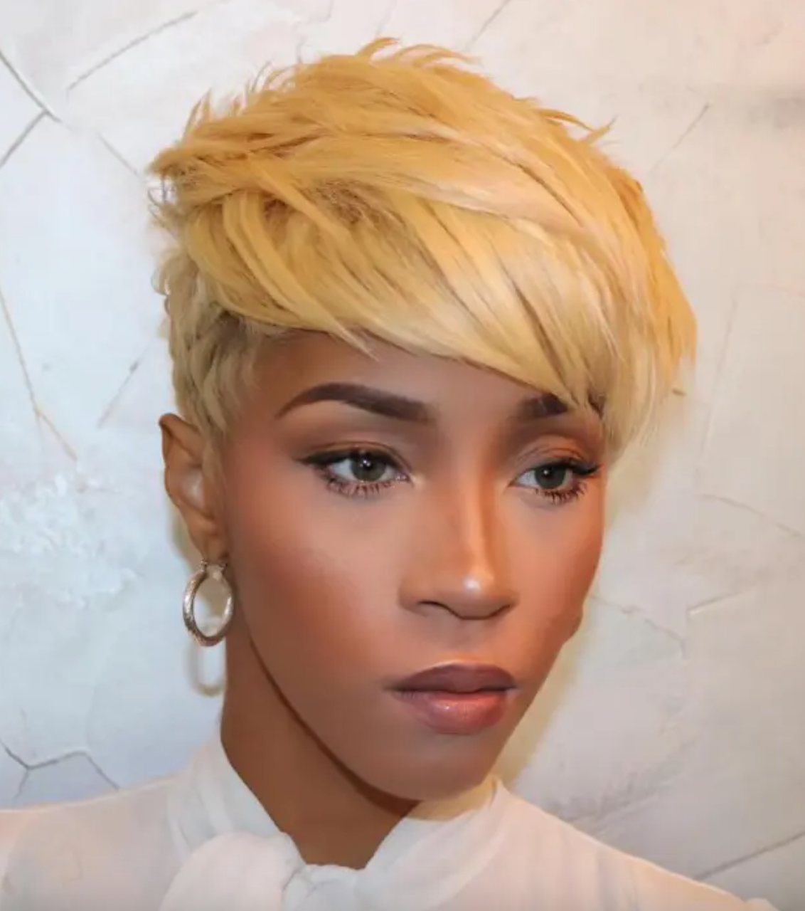 short black hairstyles with shaved sides and back
