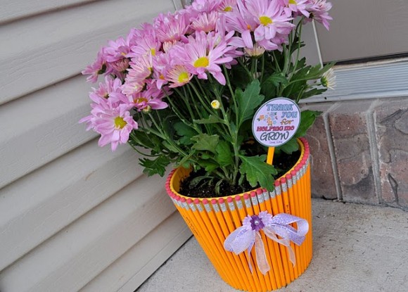 flower pot costume ideas Cute Flower Pot Teacher Gift | 580 x 415