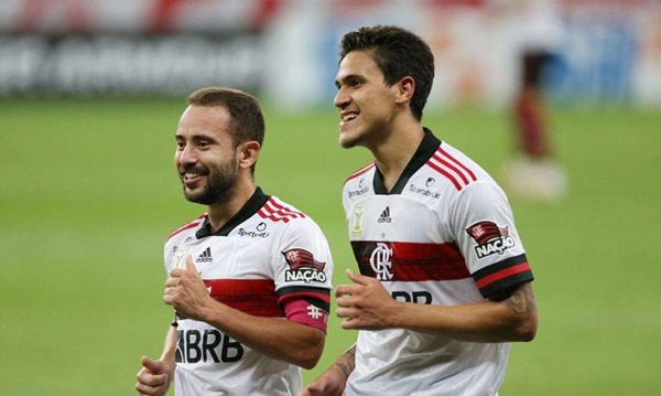 Flamengo pode assumir liderança com um empate diante do São Paulo