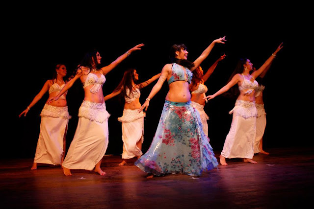 Tabla Dance Company by Paula grupo baile santo domingo dominicana bellydance danza oriental