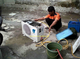 Service cuci ac taman suko asri