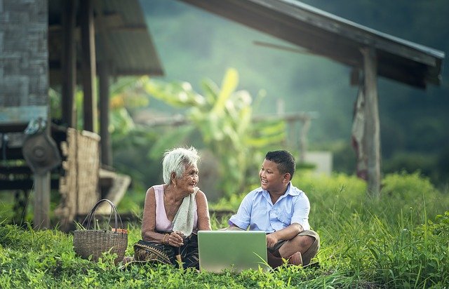 Program Pemerintah Di Masa Pandemi Covid-19 Untuk Mendukung Pelaksanaan Pembelajaran Jarak Jauh Melalui Bantuan Kuota Internet