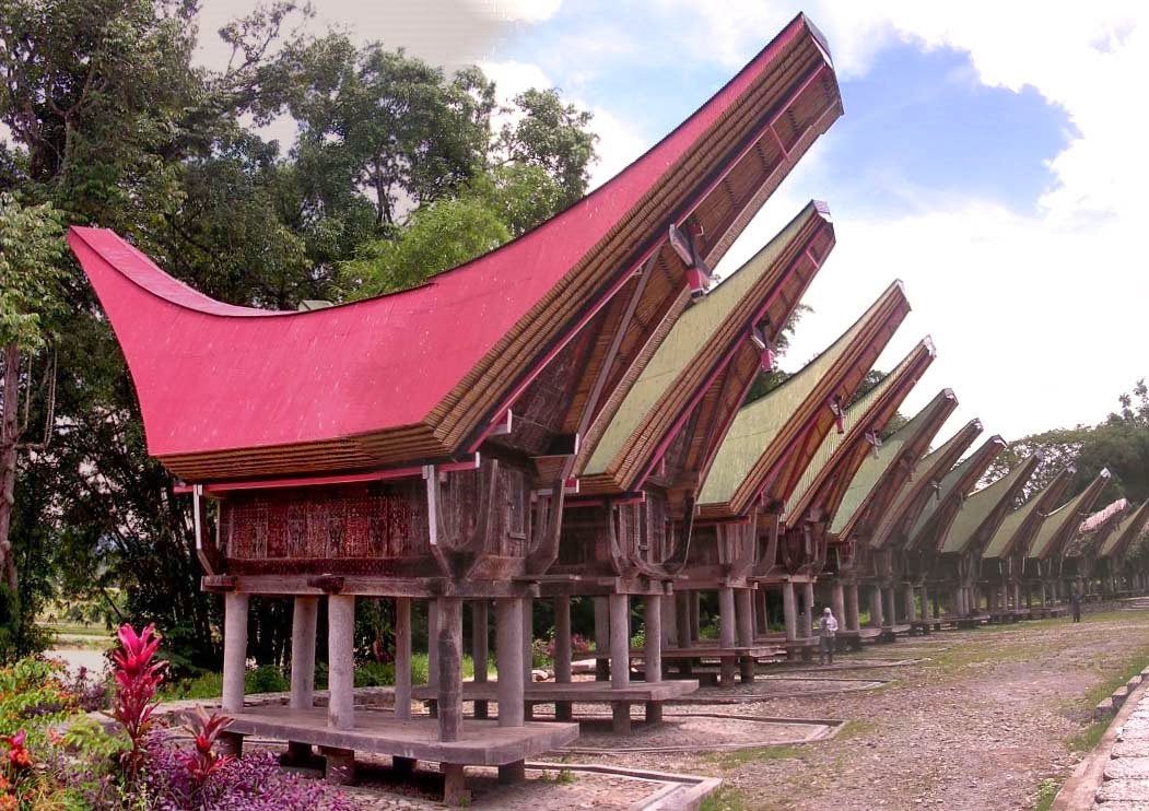 TORAJA LAND PEOPLE ~ INDONESIA'S BEAUTY