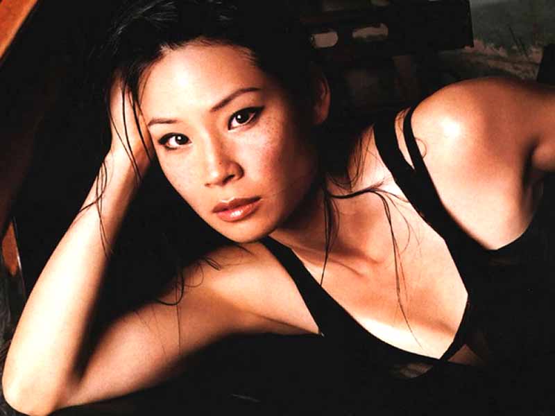 Lucy Liu Bikini Picture Hollywood Actress Lucy Liu