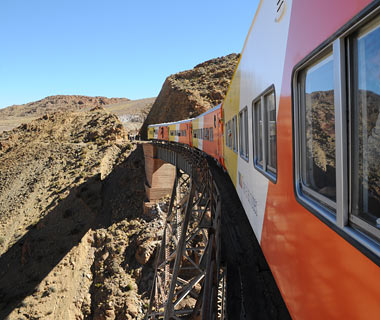 most dangerous railroads in the world Tren a las Nubes Argentina 8 Jalur Kereta Api Paling Berbahaya di Dunia