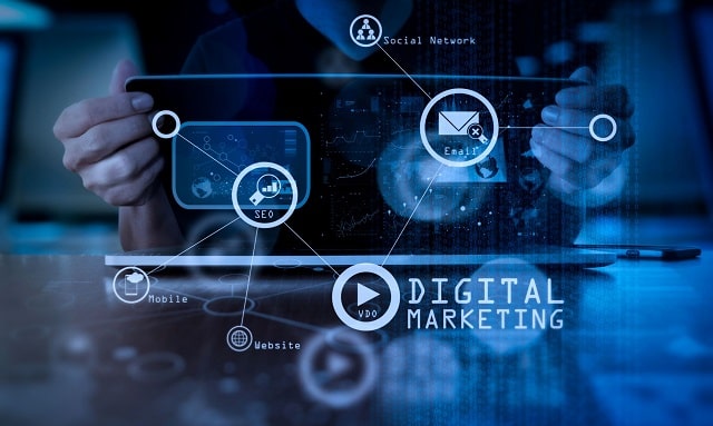 top digital marketing trendsetters to follow martech industry influencers