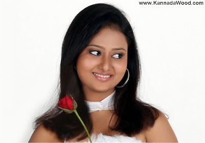 amulya is not from filmy background