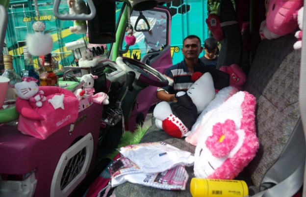 interior truk modifikasi - lucu 