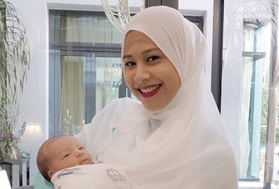 Fouziah Gous Namakan Anak Sulung Muhammad Zeeshan 