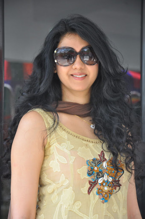 kamna jethmalani at movie 9 entertainments movie pooja unseen pics