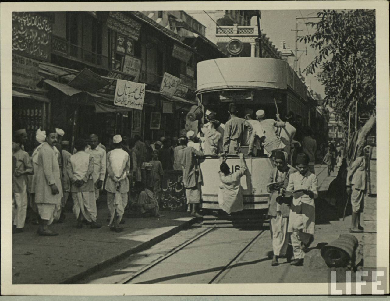 Tram in Delhi