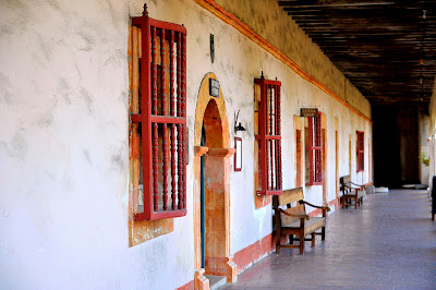 Old Mission, Santa Bárbara, California. (Jay Sinclair)