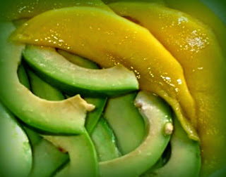 Ensalada de palta con mango
