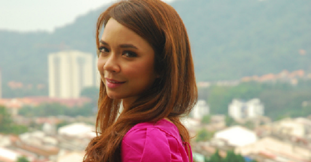 nora danish pakai baju ketat