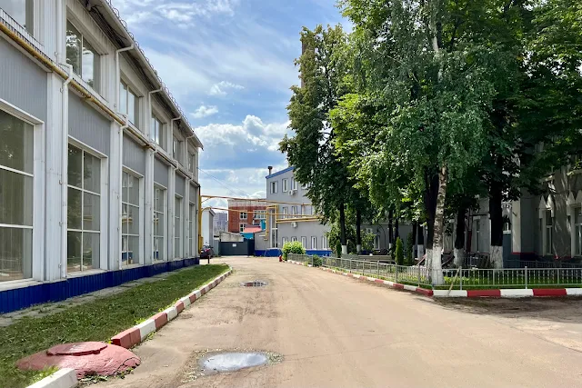 Кузнечный тупик, железнодорожная станция Люблино-Сортировочное, Вагонное ремонтное депо (ВЧДр) Люблино «Вагонная ремонтная компания-1», Локомотивное депо «Люблино» (ТЧЭ-2 МСК) Московской железной дороги
