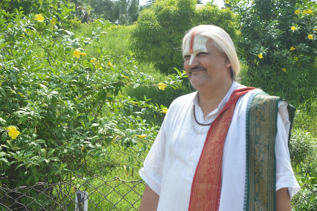  Bhagwat Katha Swami Dhananjay Maharaj.