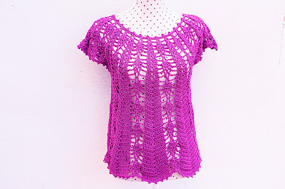 Blusa con piñas Majovel crochet 1