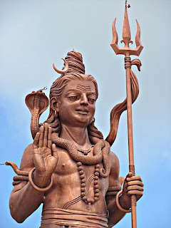 Shiva Tandava Stotram (Jatatavigalajjala Pravahapavitasthale ...)