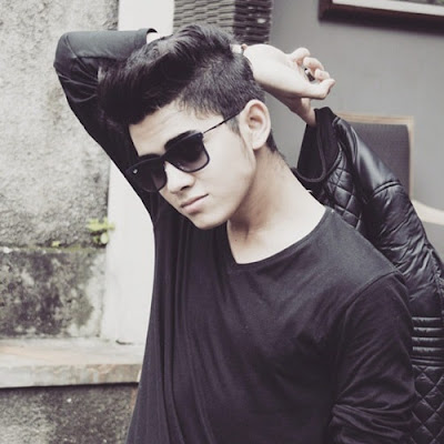 Aliando Syarief Selalu Terlihat Keren dan Cool