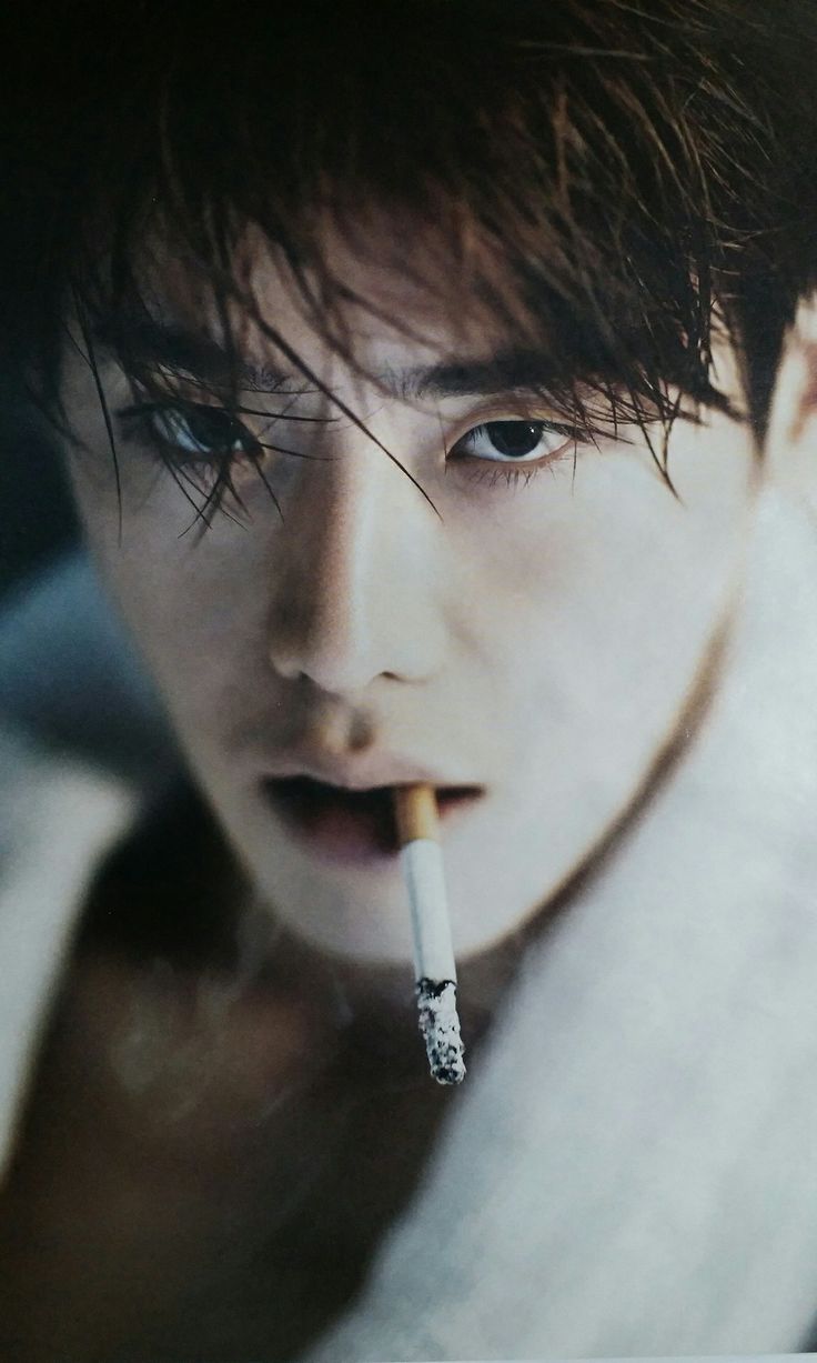 Large Close Up Pic of Lee Jong-suk Smoking a Cigarette ...
