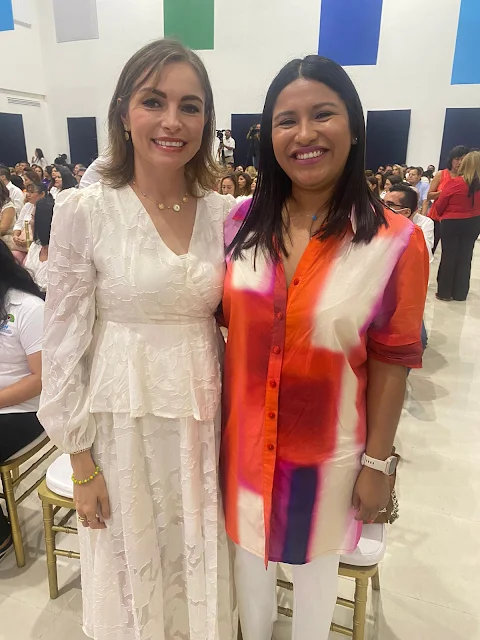 Marina Dávila y Teresa Villa.