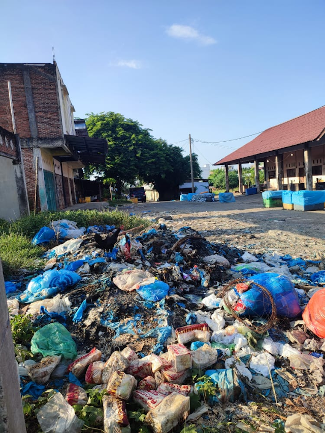 Pasar Ikan Jorok, Warga Paya Cut Mengeluh