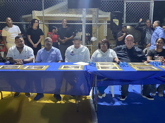  Inauguran el Torneo de Baloncesto de La Caobita dedicado a Oneida Feliz. 