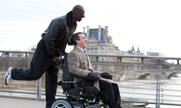 Fotograma de Intocable (2011), con Omar Sy y François Cluzet