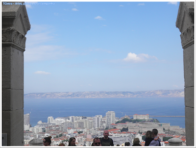 Europa; turismo um dia; Marseille; turismo na Europa; conhecendo a Europa;  Basílica de Notre-Dame de la Garde; igreja alta;