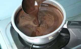 Gambar memasak puding coklat susu
