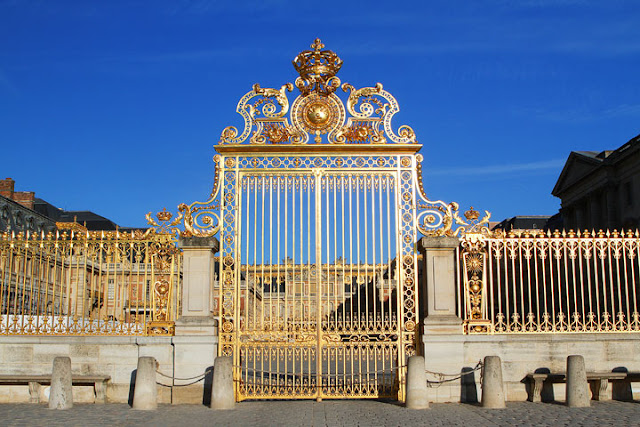 The Palace | Welcome to the Palace of Versailles, From the inside, France