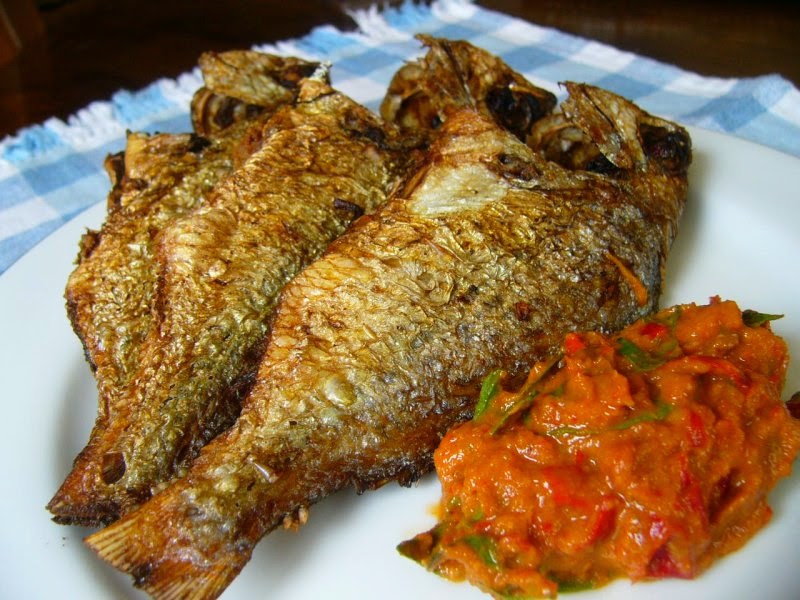 Resep Ikan Goreng Sambal Kemiri