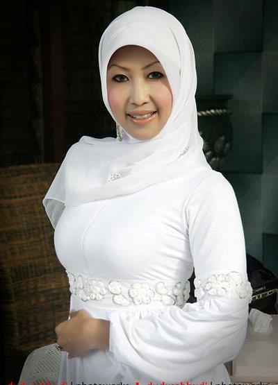 Ibu Muda Montok Berjilbab Ketat Mantan Foto Model (HoT 