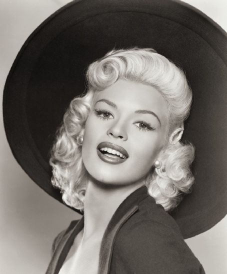 In 1950 Vera Jayne Palmer married Paul Mansfield becoming Jayne Mansfield 