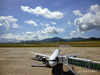 石垣島の新石垣空港展望デッキからの風景写真