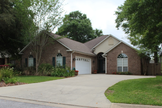 Typical home style in Cambridge Mills Community! 