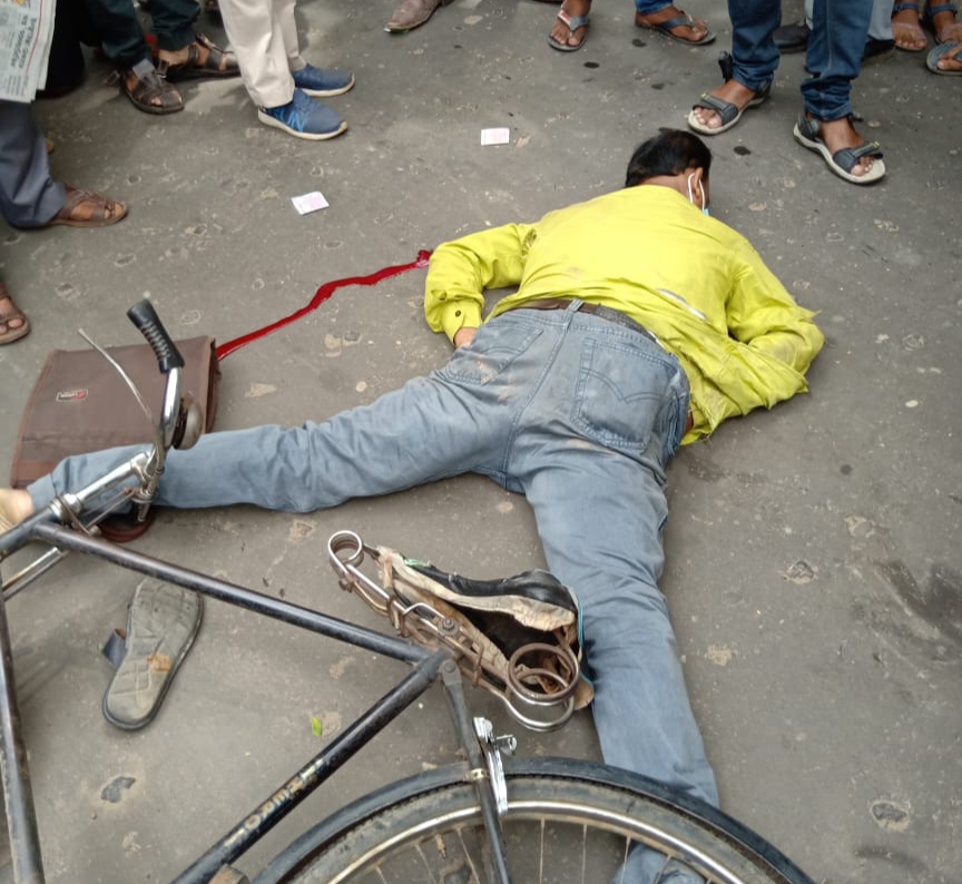 A hospital worker died after being hit by a truck in Bangaon