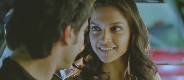 Screen Shot Of Hindi Movie Love Aaj Kal (2009) Download And Watch Online Free at worldfree4u.com