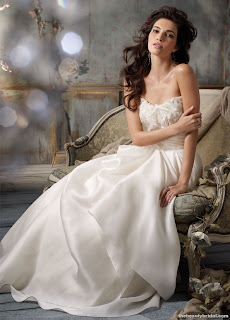 Stylish Bridal Gown 2011