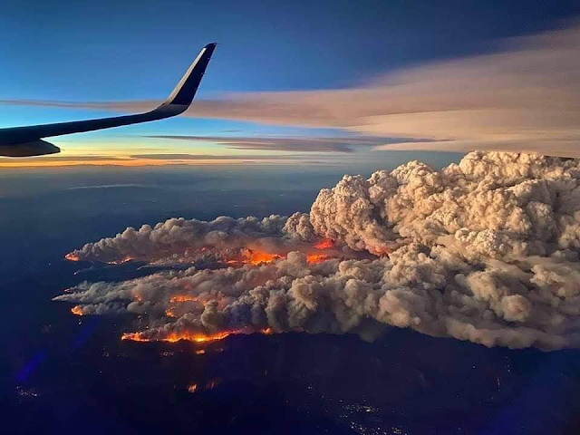 East Troublesom Fire from airplane