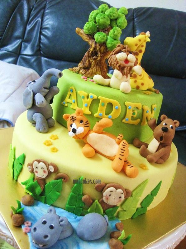 cakes for kids to make. I love to make 2-tiered cake,