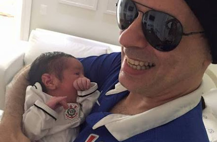 Filho de Roberto Carlos mostra recém-nascida: “Já viu sete gols do Corinthians”