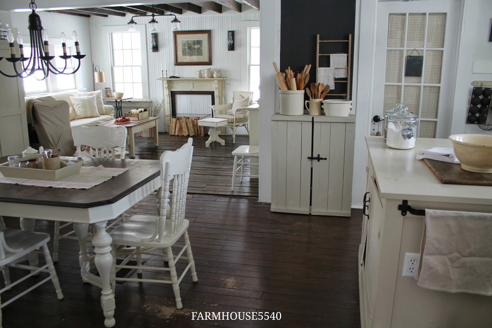  FARMHOUSE  5540 Family Room Part Three