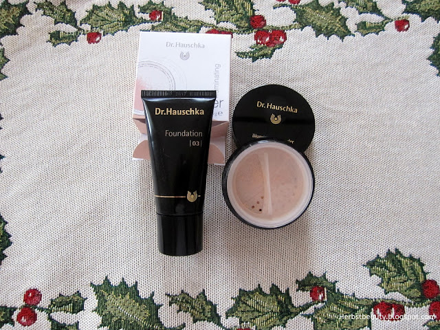 Dr. Hauschka Foundation und Illuminating Powder