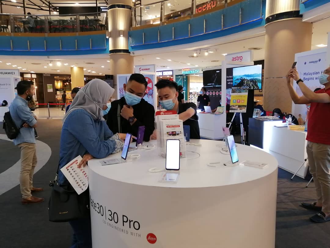 Huawei RoadShow - Ulti-Mate Promotion