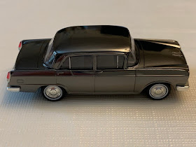 tomica limited vintage silver chrome nissan cedric custom 1 of 25 3 million cars sold