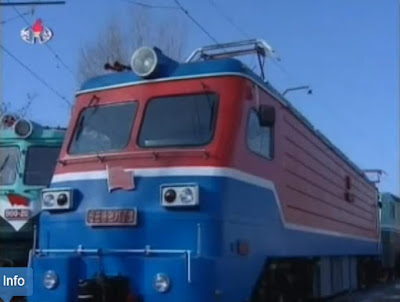 Тіло спалахнуло і впало вниз - у столиці дитину вбило струмом на даху вагона