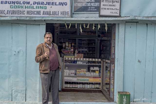 Life as seen from Darjeeling Himalayan Railway - 3, photo by Milind Sathe (www.milind-sathe.com)